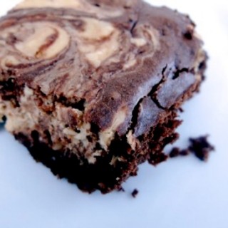 cheesecake-swirl-brownies